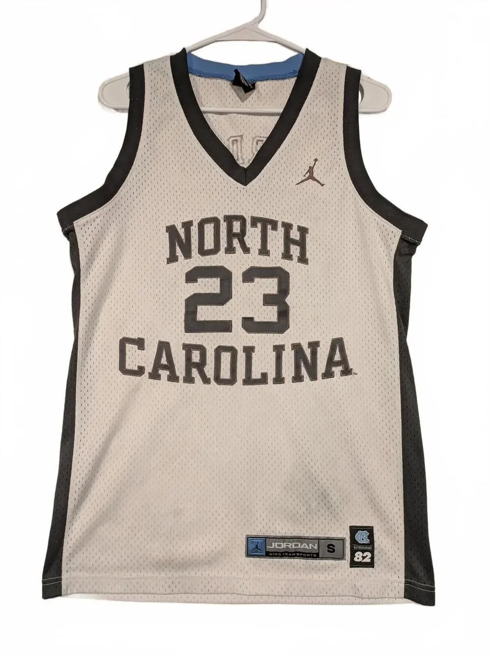 Jordan UNC North Carolina 23 Retro College Basketball Jersey Mens Small